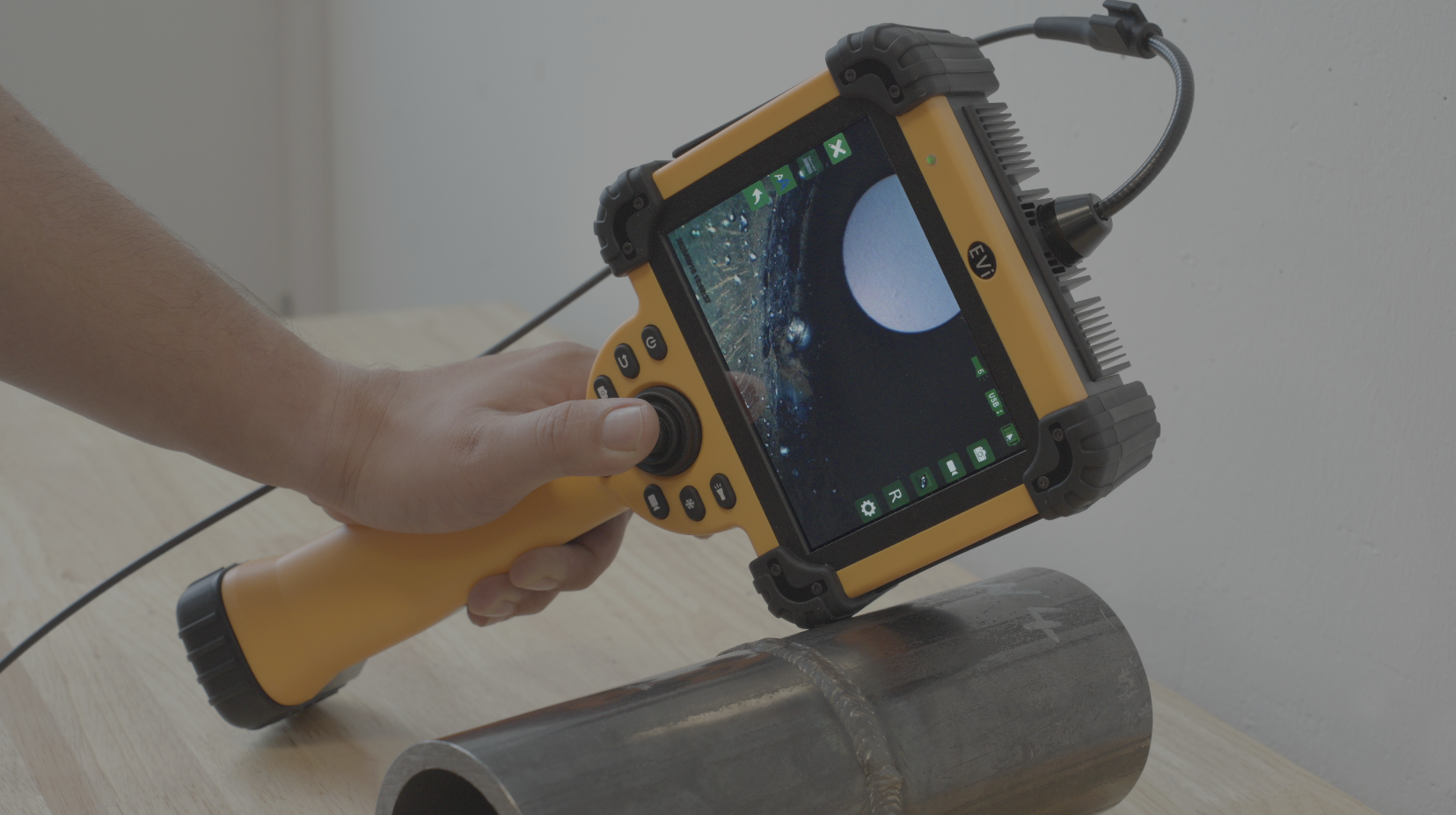 Innenansicht der Technik eines PKWs